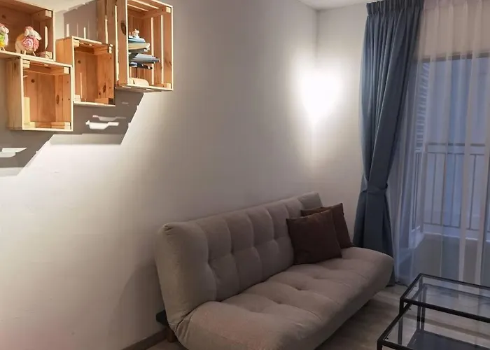Emerald Avenue Cozy 1Br Studio Suite